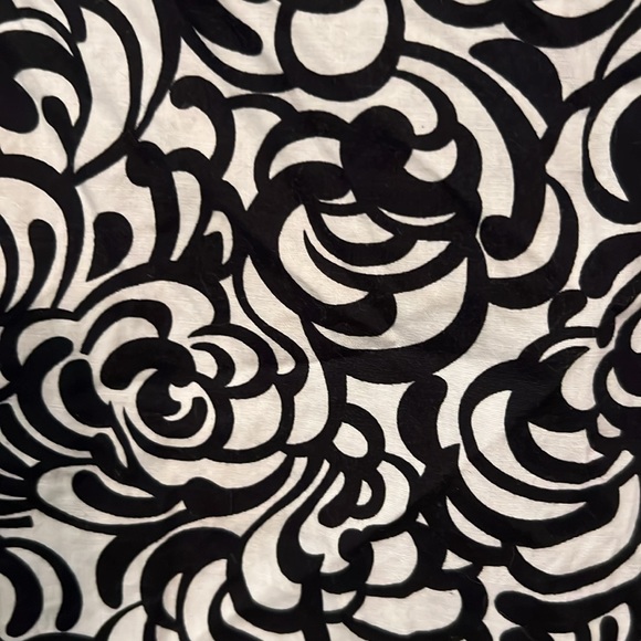 R&K Originals sleeveless dress for women with built in support cups. Size 12 - Picture 2 of 7